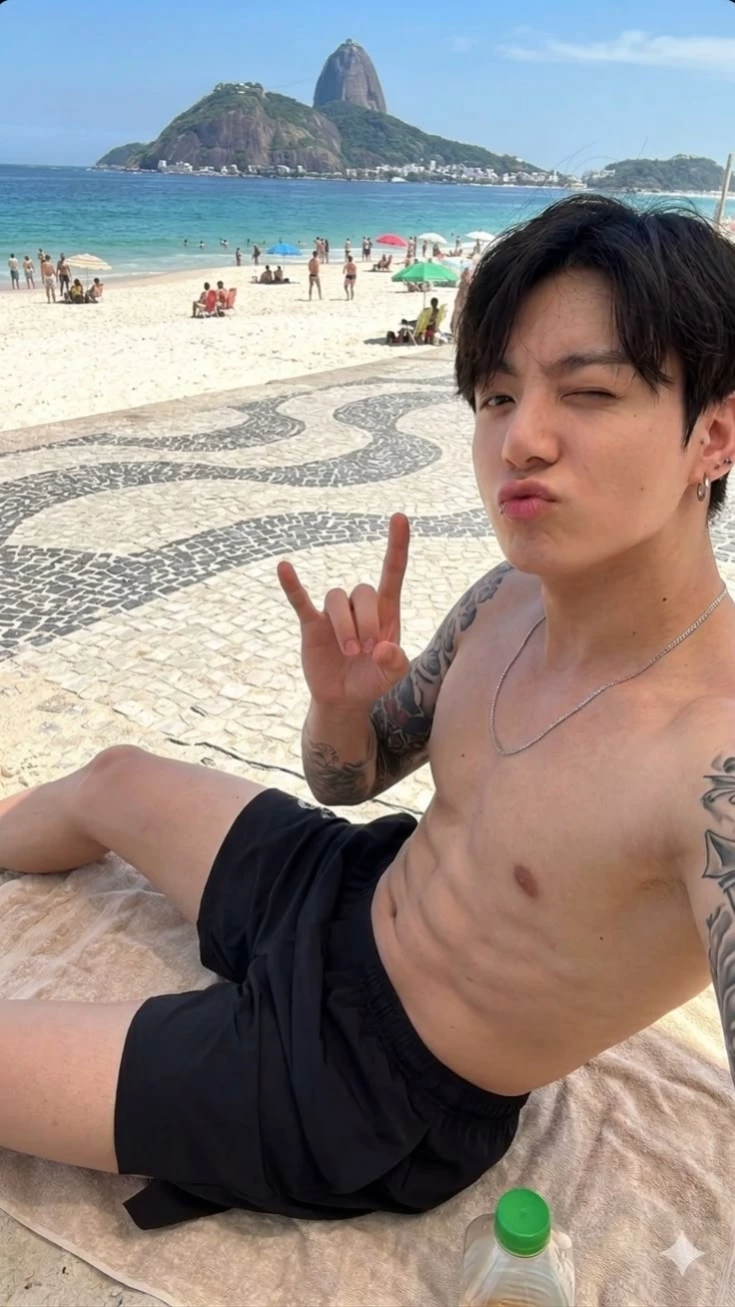 Jumgkook(bl1gay) thumbnail