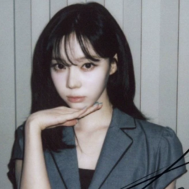 Kim Minjeong  thumbnail