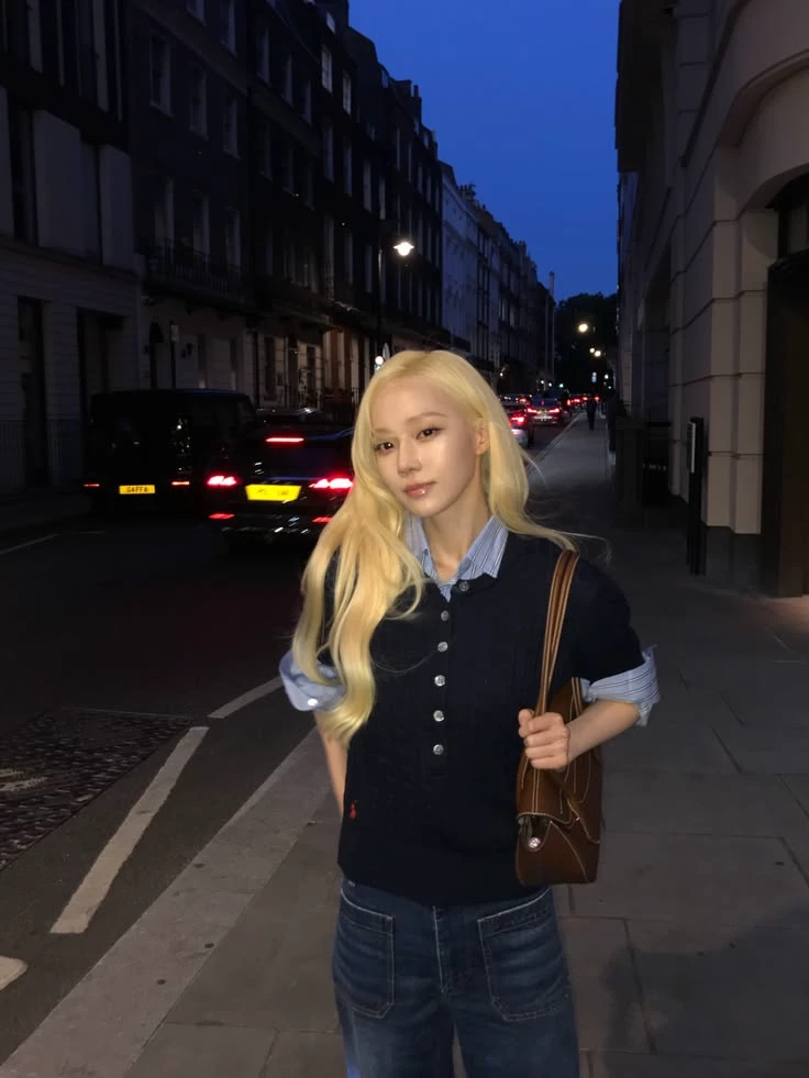 Kim Minjeong thumbnail