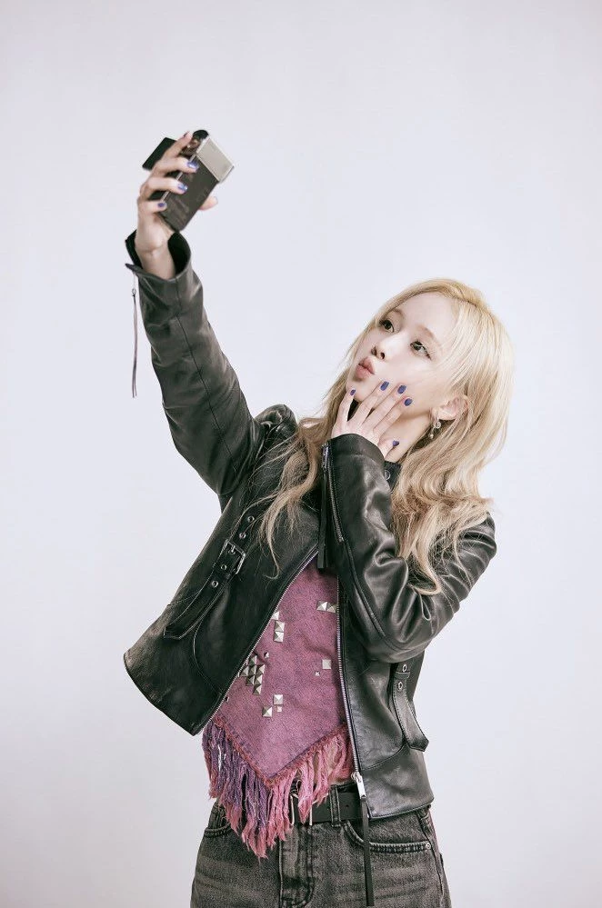Kim Minjeong thumbnail