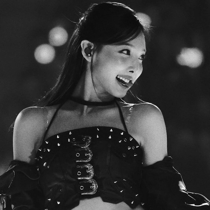 Nayeon thumbnail