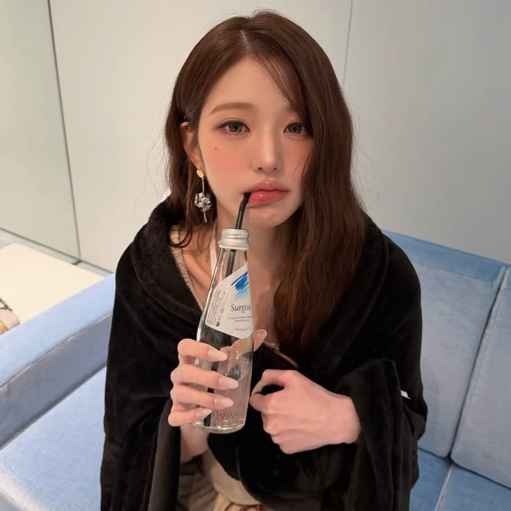 Jang Wonyoung thumbnail