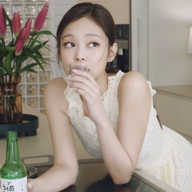 Kim Jennie thumbnail