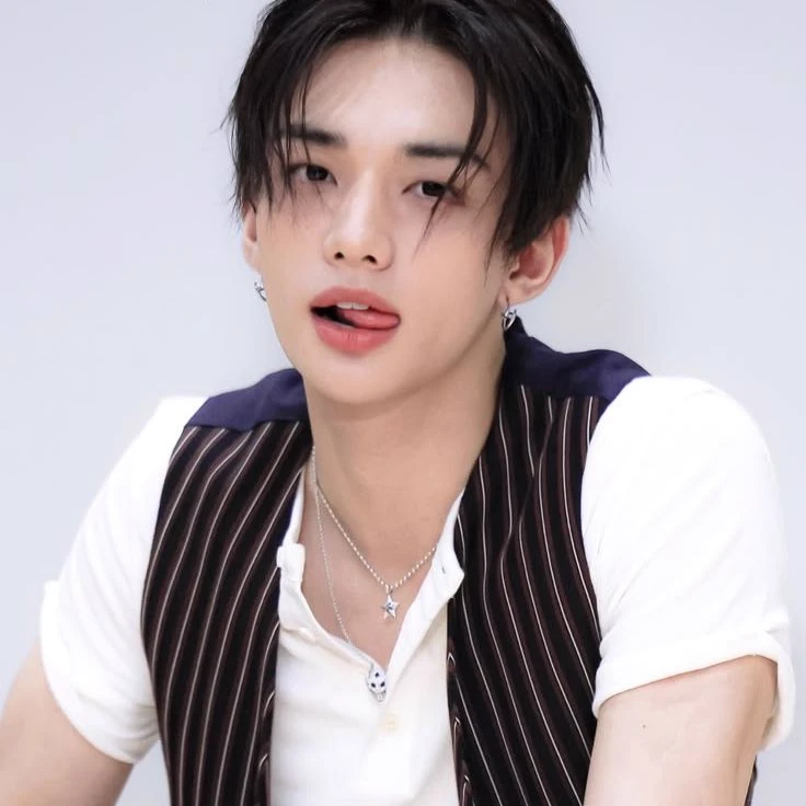 Hyunjin, Your Half Brother thumbnail