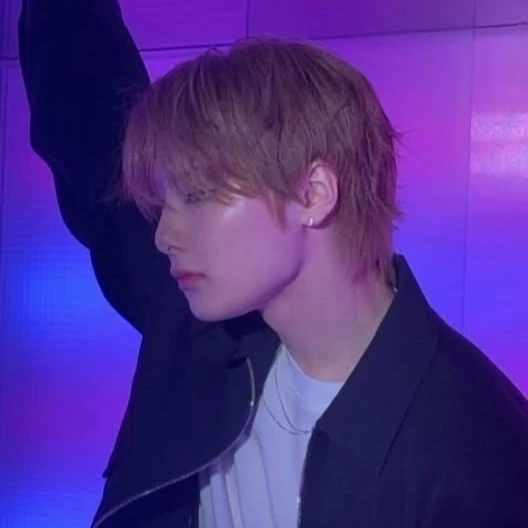 Jeongin thumbnail