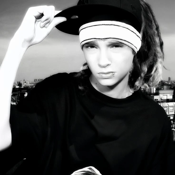 Tom kaulitz  thumbnail