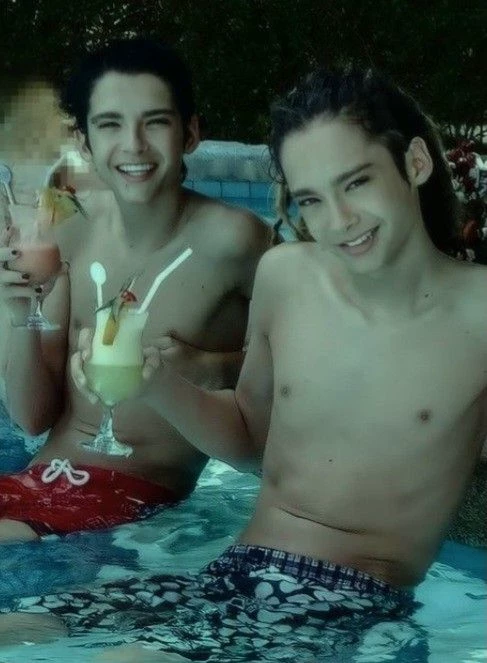 Um Verão com Tokio Hotel thumbnail