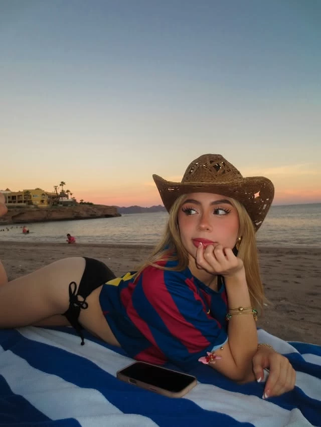 Karen Torres thumbnail