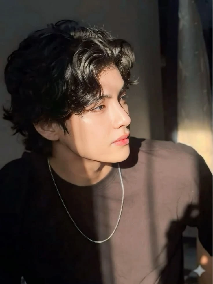 kim taehyung thumbnail