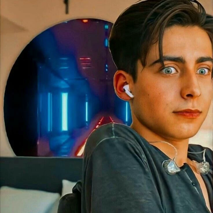 Aidan Gallagher thumbnail