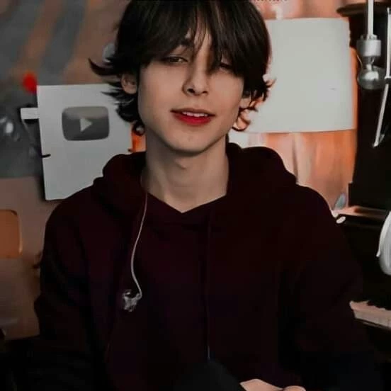 Aidan Gallagher thumbnail