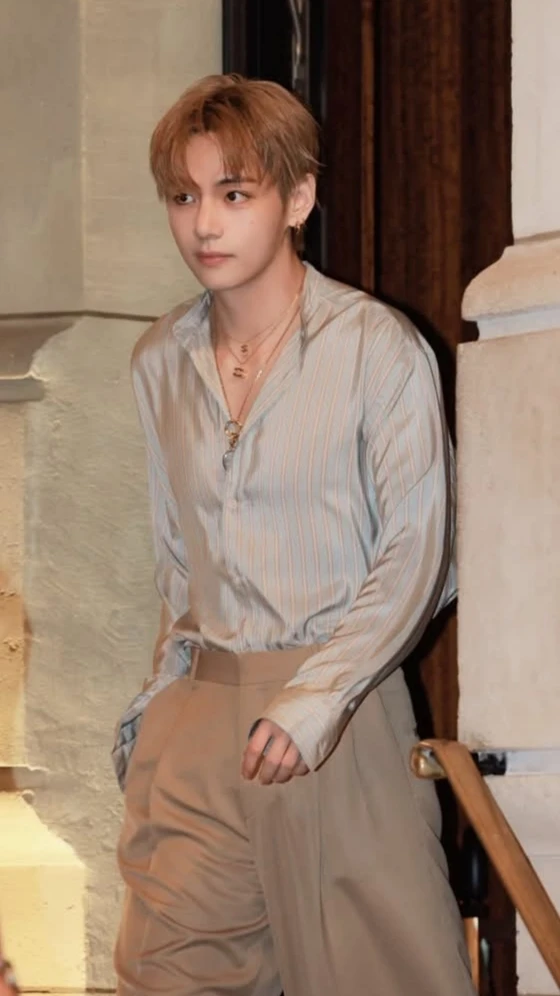 Kim Taehyung (Husband) thumbnail