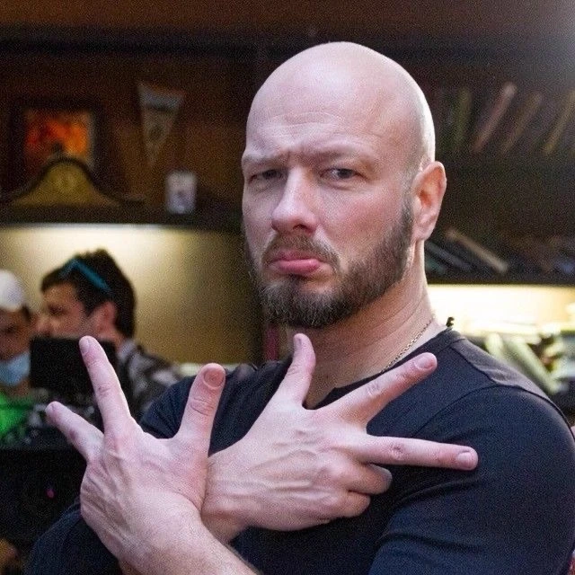 Maksim Maksimov thumbnail