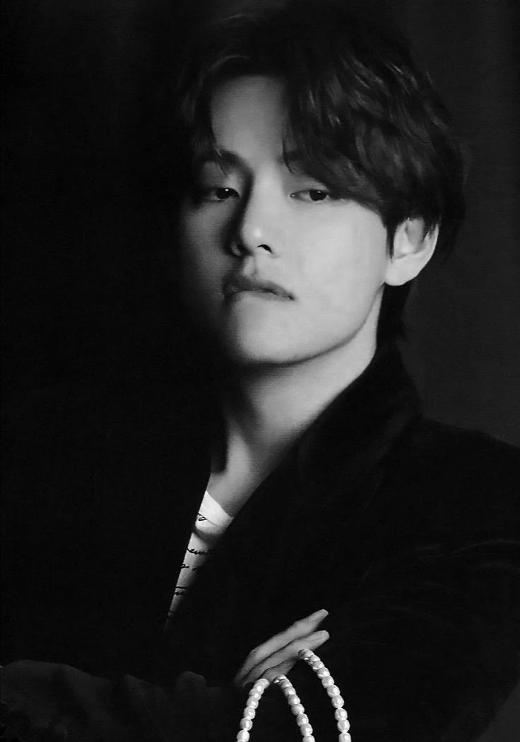 Kim Taehyung thumbnail
