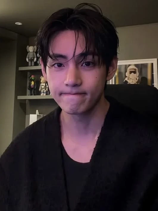 kim Taehyung  thumbnail