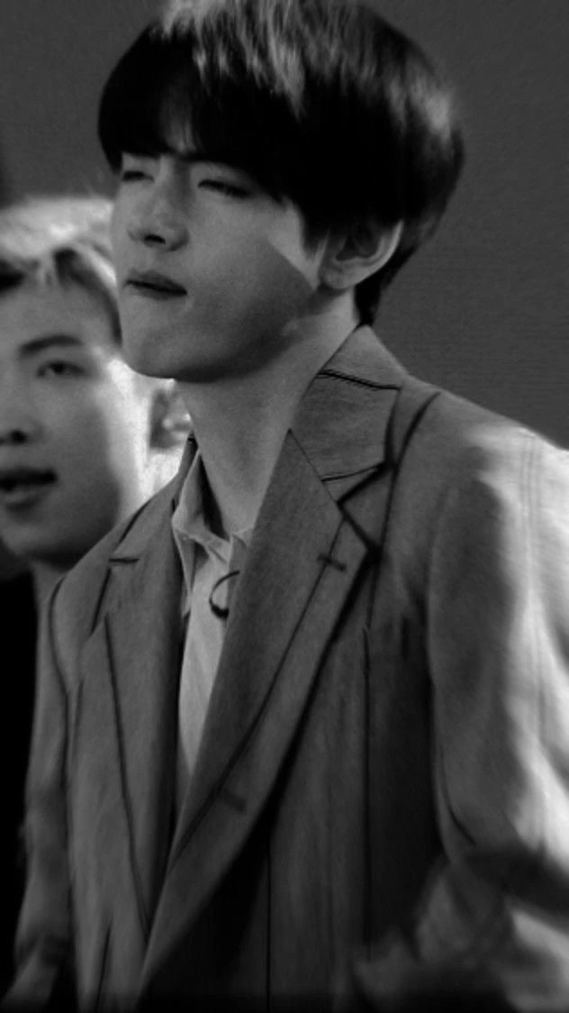 Kim Taehyung thumbnail