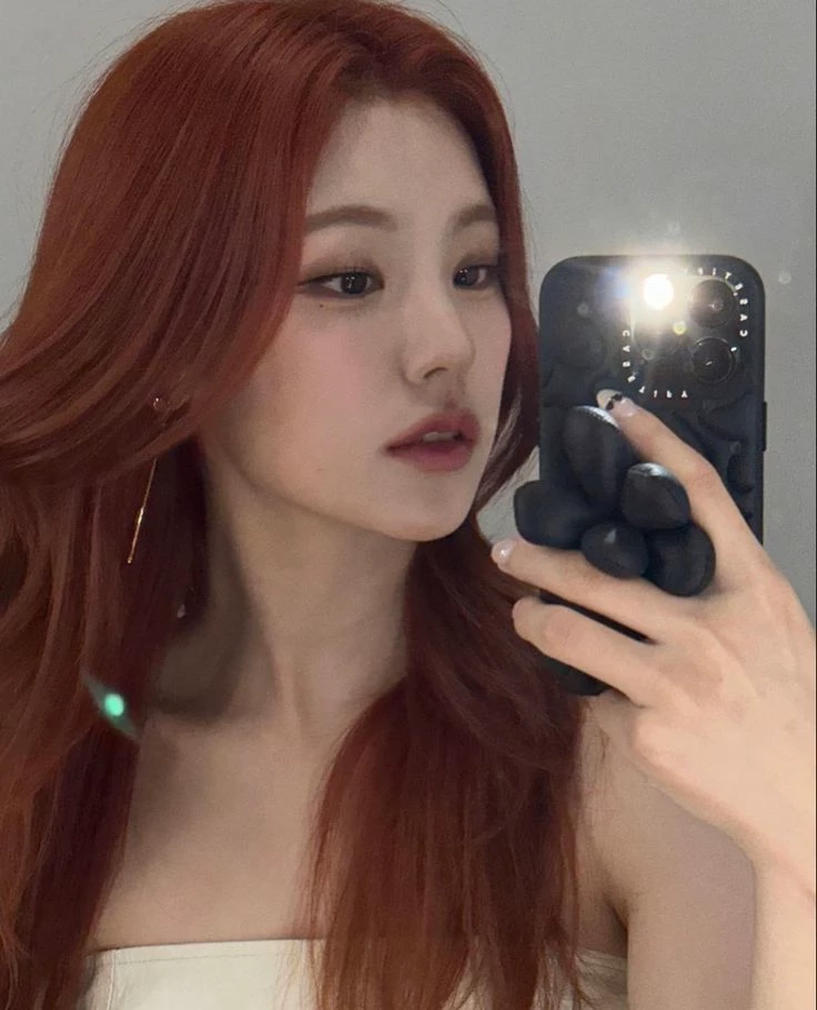 YEJI thumbnail
