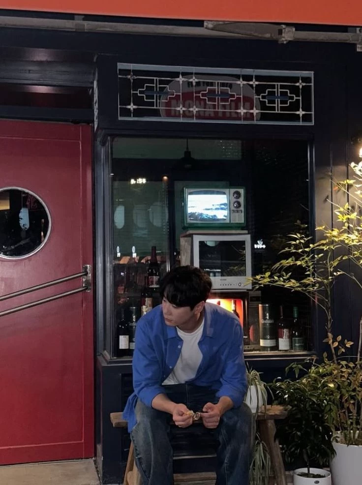 Lee Junyoung thumbnail
