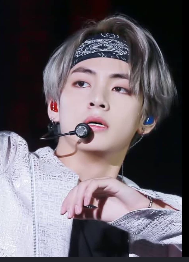 Kim Taehyung thumbnail