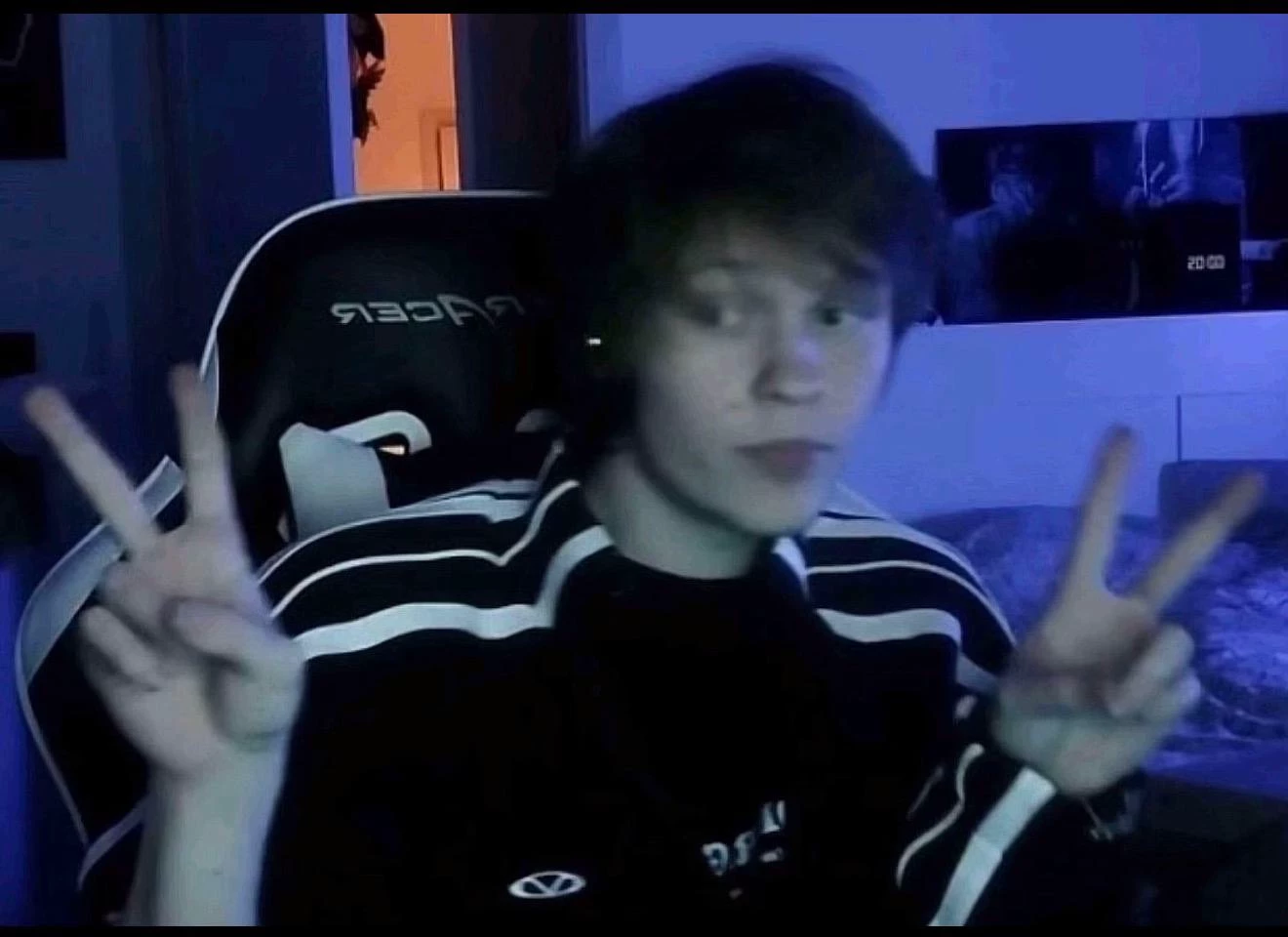 Vanya Bessmertnykh Valentinovich/depends02 thumbnail
