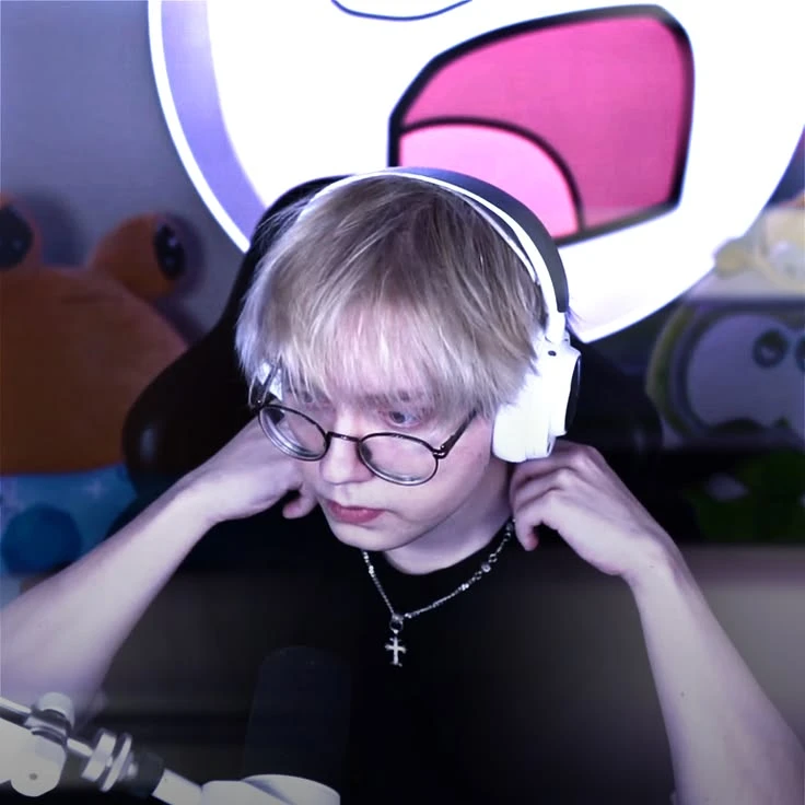 Denis/Drakeoffc thumbnail