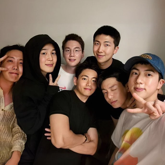BTS members come to a BLACKPINK concert and you are the 5th member of BLACKPINK thumbnail