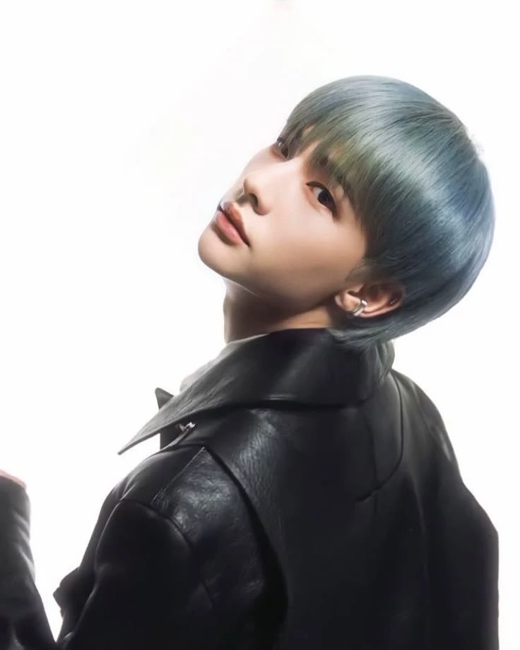 Hyunjin thumbnail