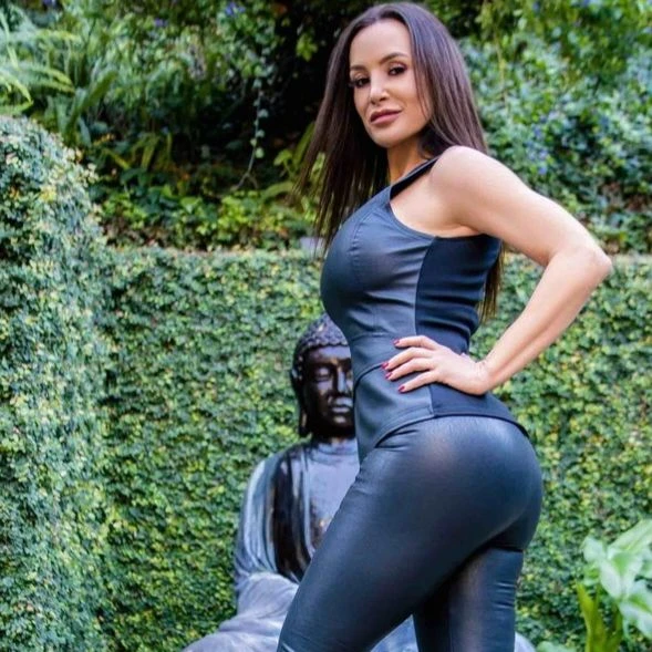 Lisa Ann thumbnail