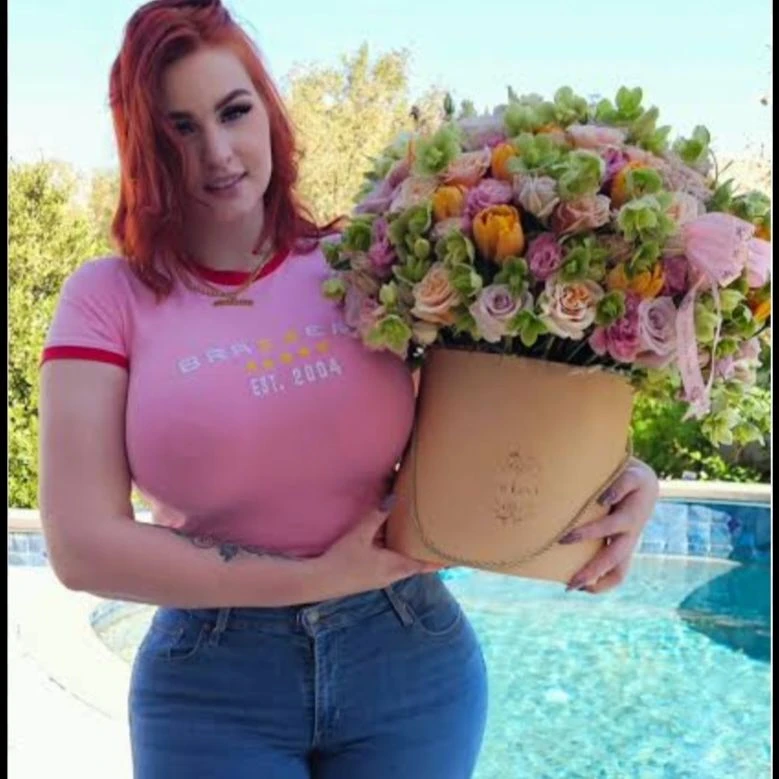 Abigail Morris,Welcome to the neighborhood. thumbnail