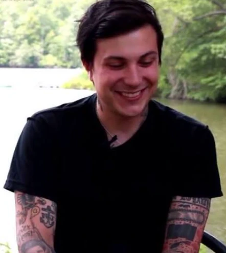 frank iero thumbnail