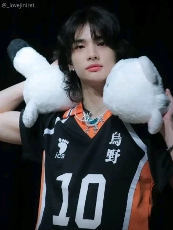 Hyunjin ' HYUNJIN thumbnail
