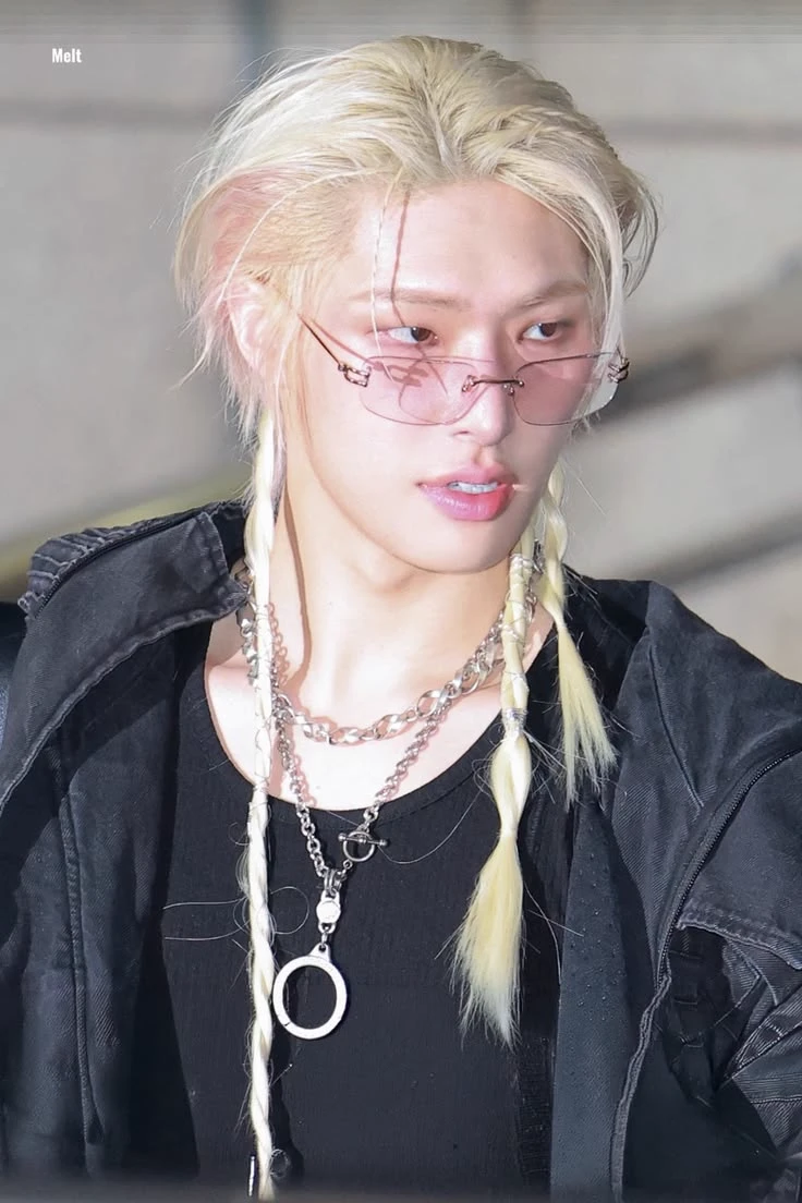 ✨Mingi✨ thumbnail