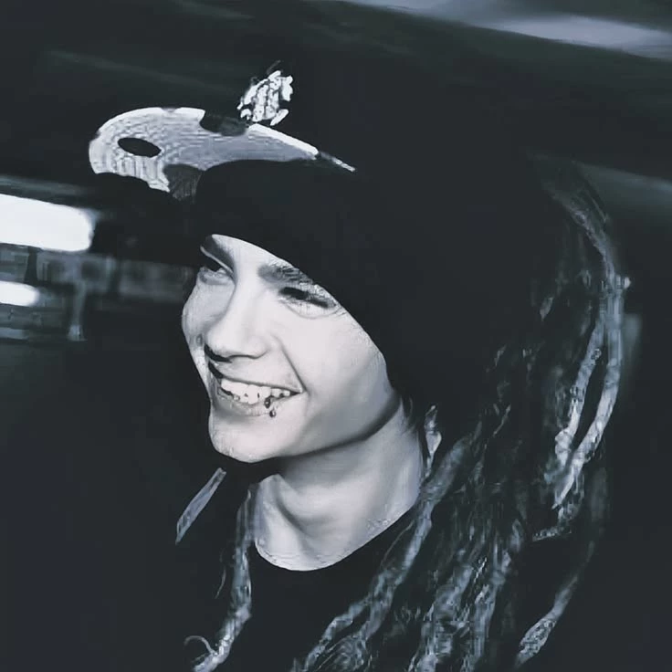 Tom Kaulitz thumbnail