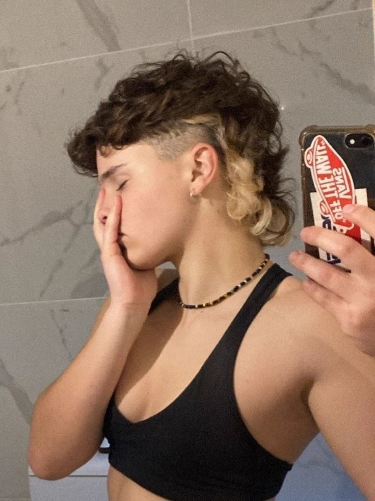 Helena - Best Friend thumbnail