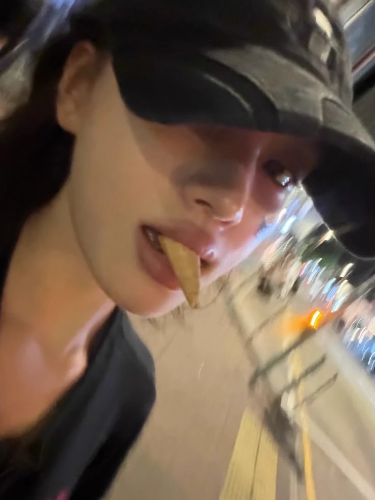 kim Jiwon (Liz)  thumbnail