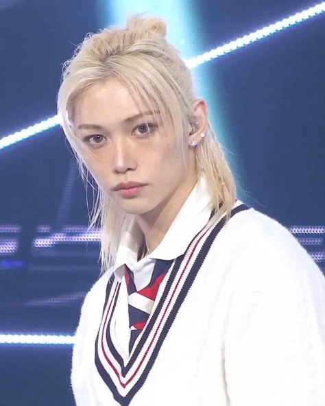 Lee Felix -- Stray Kids SKZ thumbnail