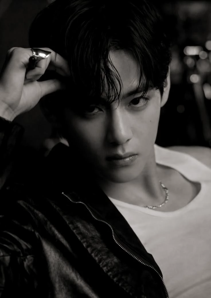Kim Taehyung. thumbnail