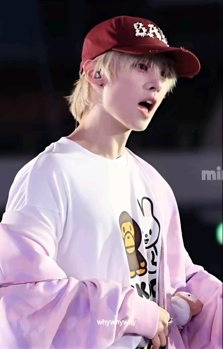minho || boyfriend— ᨳଓ . thumbnail
