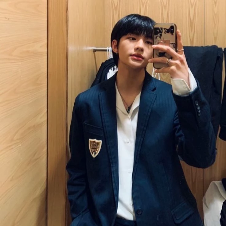 Hyunjin thumbnail