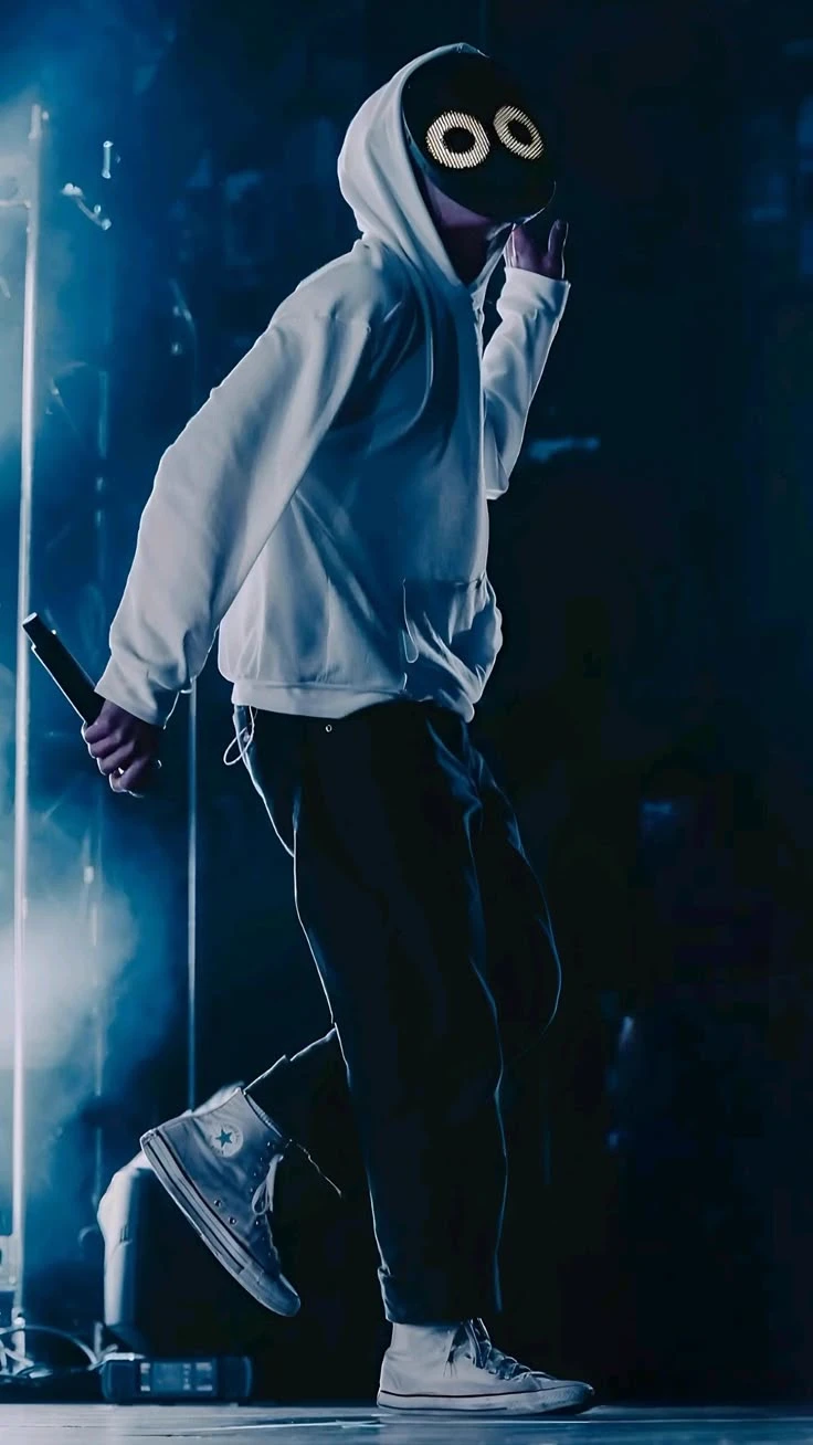 Boywithuke thumbnail