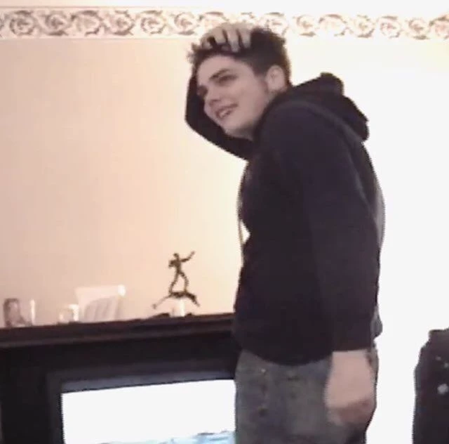 Gerard Way thumbnail