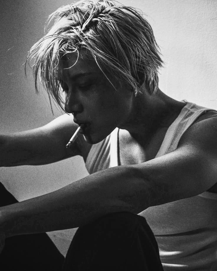 Lee Taemin (Boss) thumbnail