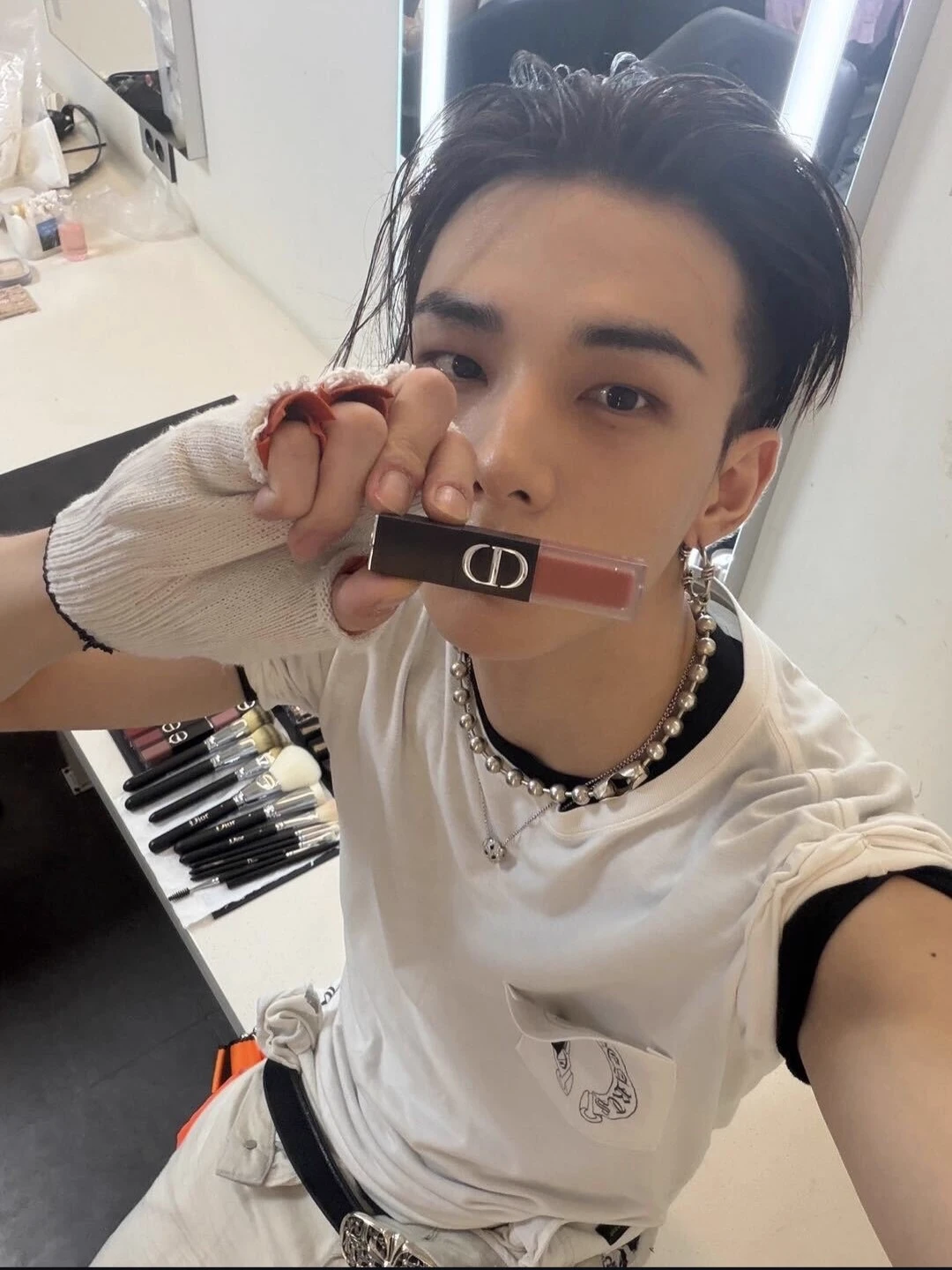 Hwang hyunjin thumbnail