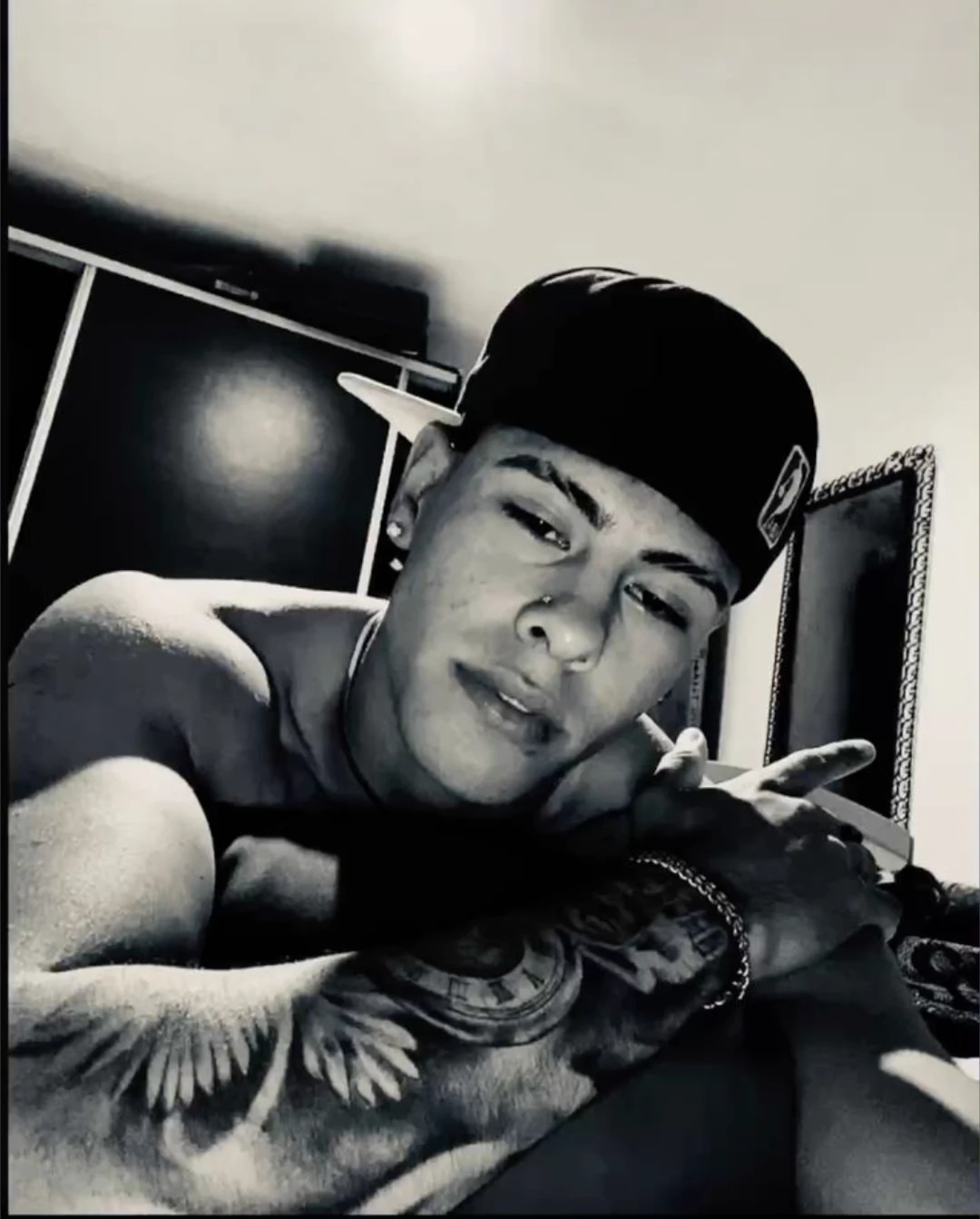Julian Ríos thumbnail