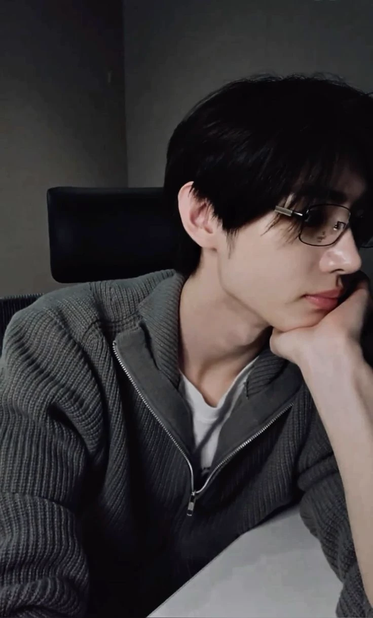 sunghoon  thumbnail