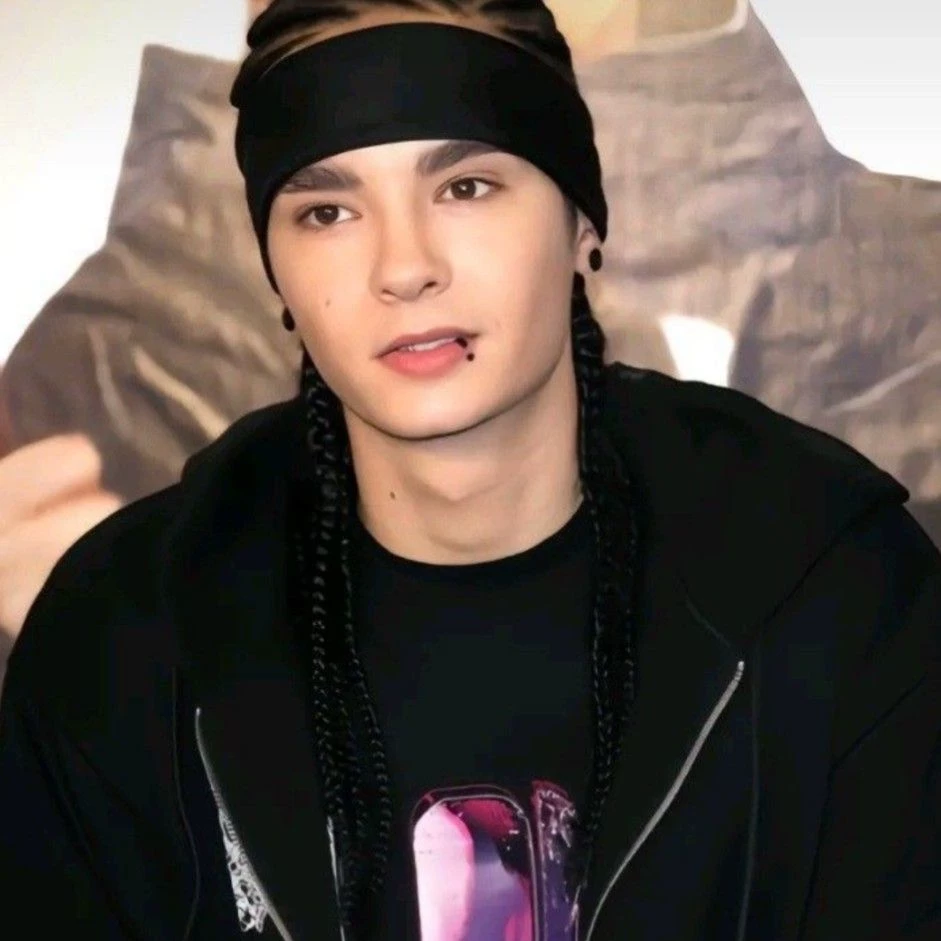 Tom Kaulitz thumbnail