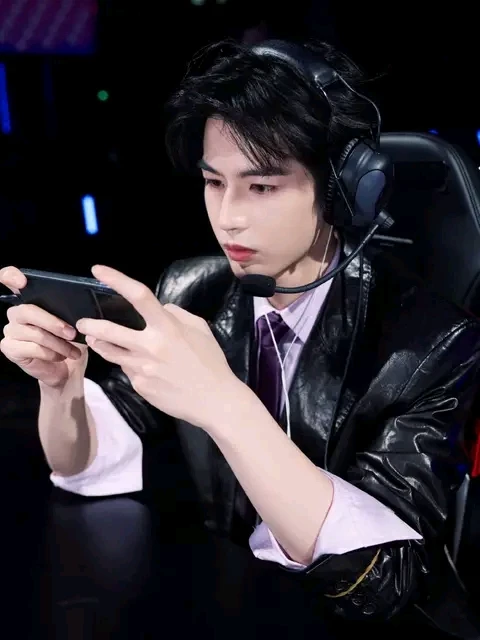 𝐁𝐋𝐀𝐙𝐄 thumbnail