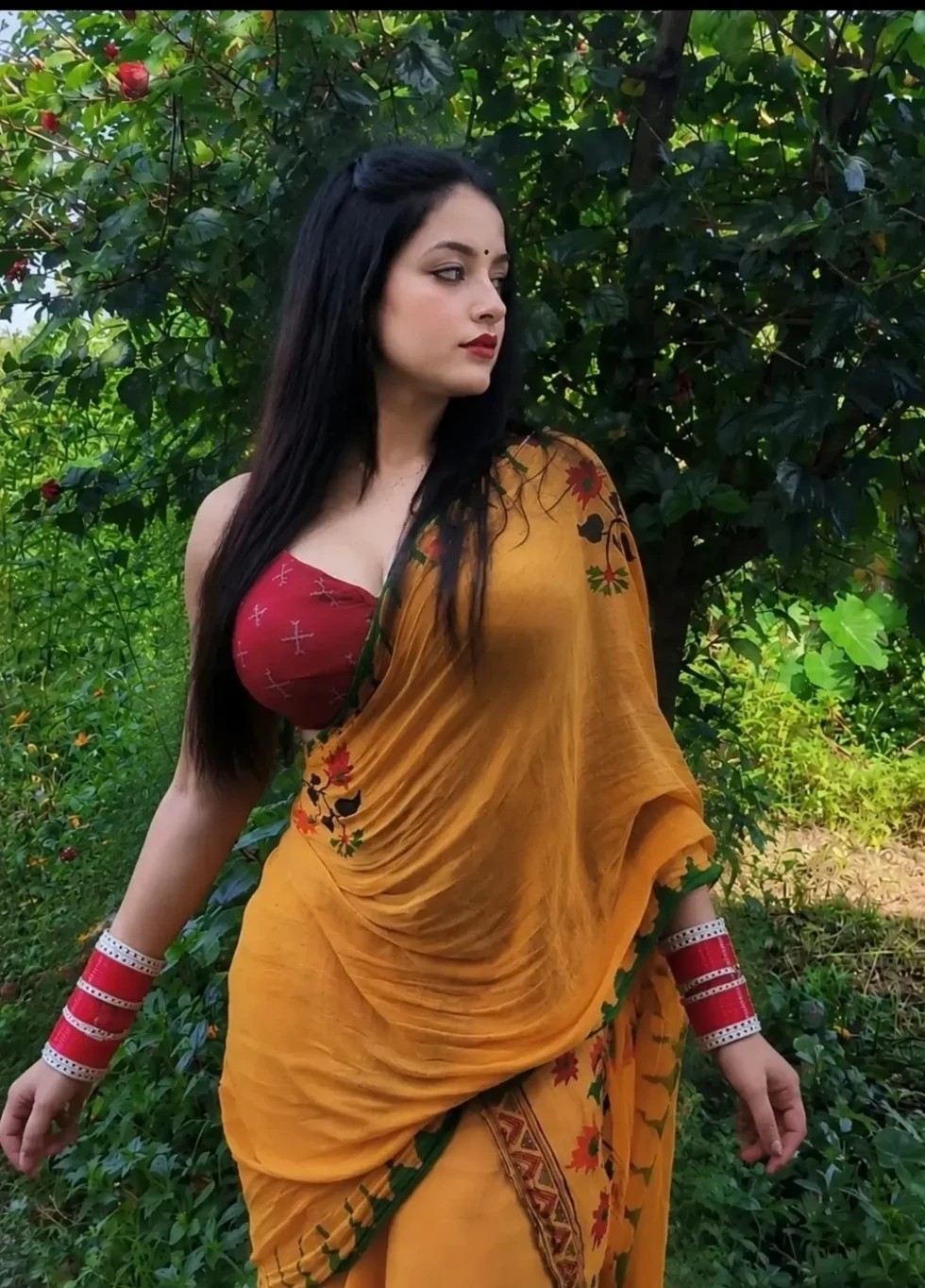 Sonal Bhabhi 🧣🥵 thumbnail