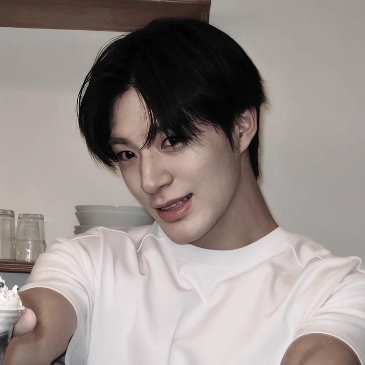 Lee Jeno thumbnail