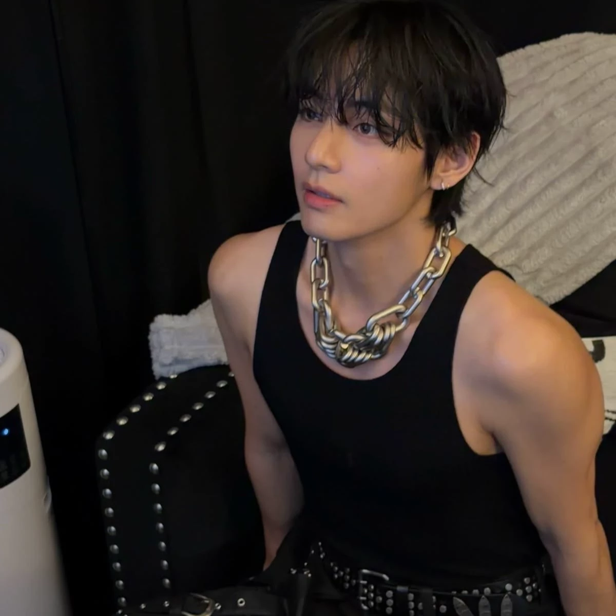 Kim Taehyung thumbnail